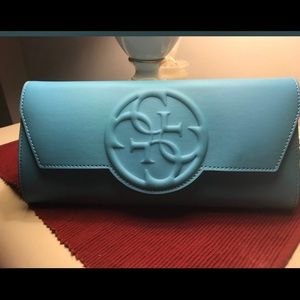 Clutch and side handing